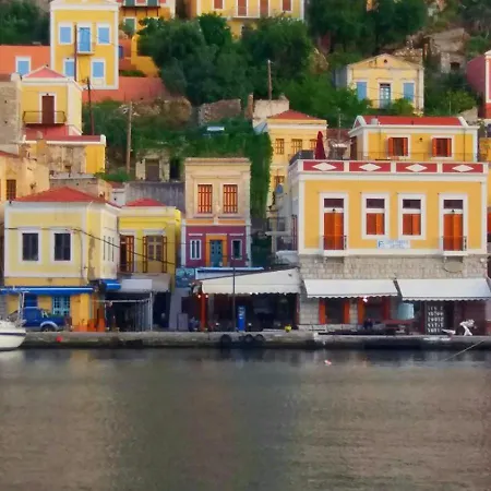 Doukissa's Lägenhet Symi